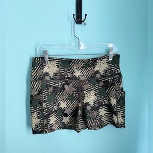 Constantly Varied Gear Shorts (XL)